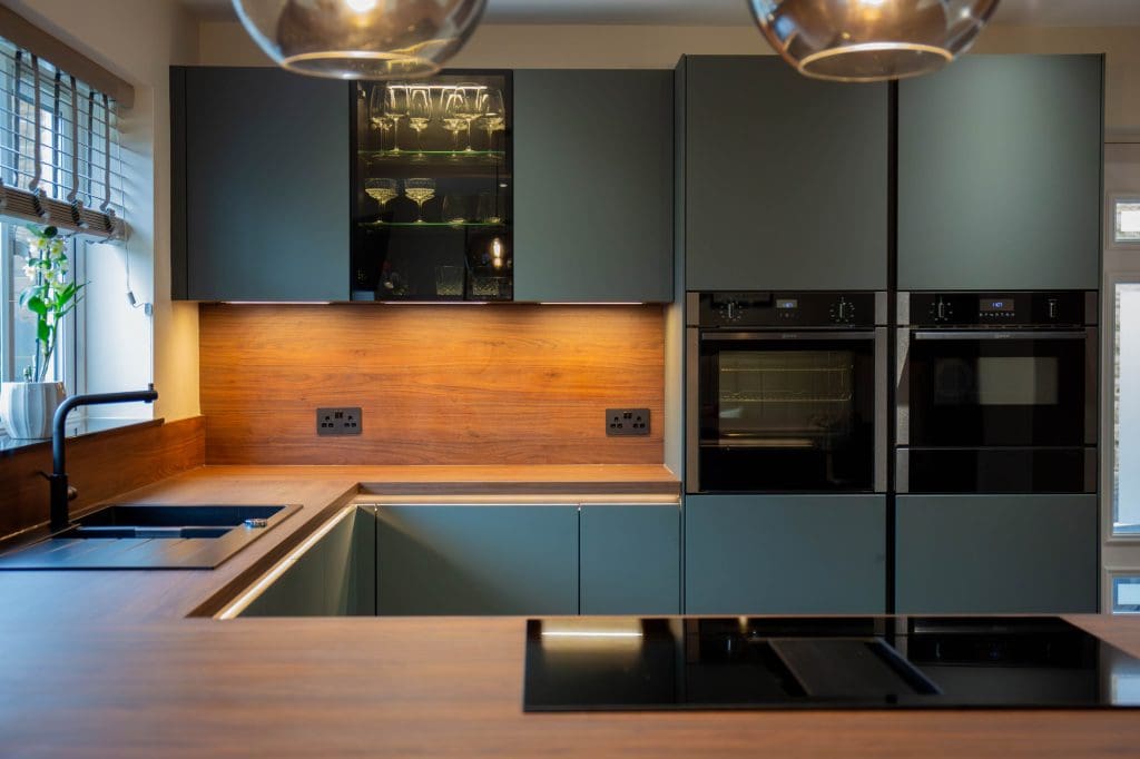 0V7B4216 Enhanced Nr | German Kitchen Outlet, Chester