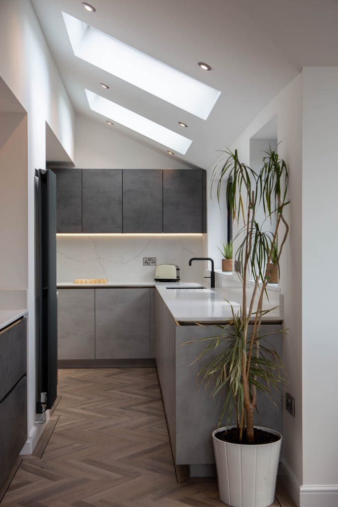 0V7B4928 Enhanced Nr | German Kitchen Outlet, Chester