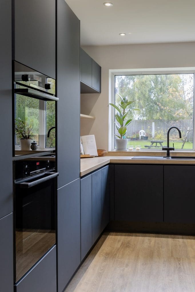 8 6Nh9663 Hdr | German Kitchen Outlet, Chester