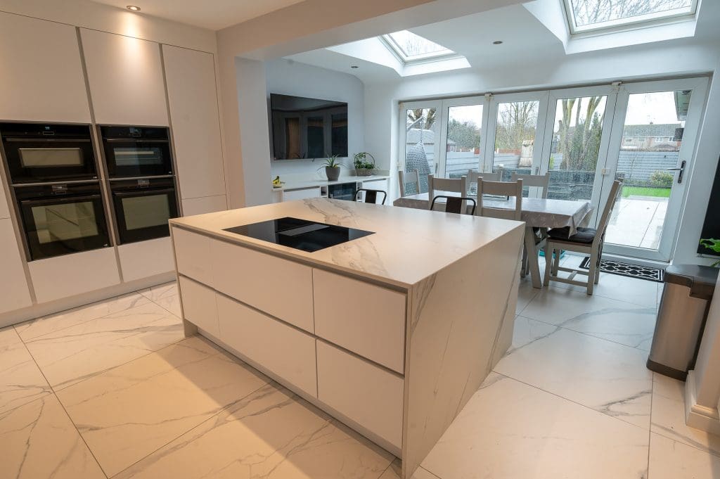 Z61 0983 | German Kitchen Outlet, Chester