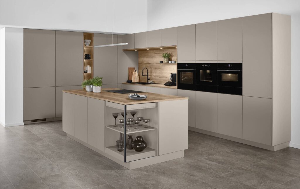 31217 25 Senso 483 M | German Kitchen Outlet, Chester
