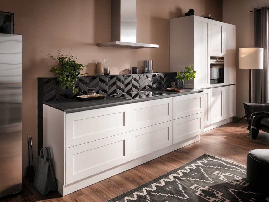 White Handleless Shaker Kitchen | Coleroberts, Loughborough