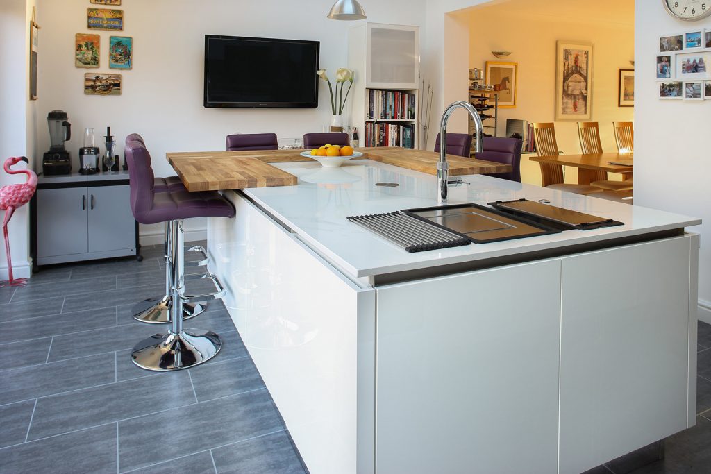 Russell Bank Road Qudaus Living