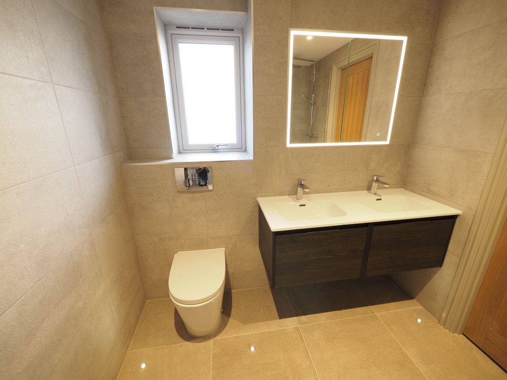 E8Ee54D5 8D94 42Ef 98Cd 0B74623E139D | Plum-Mex, Farnham